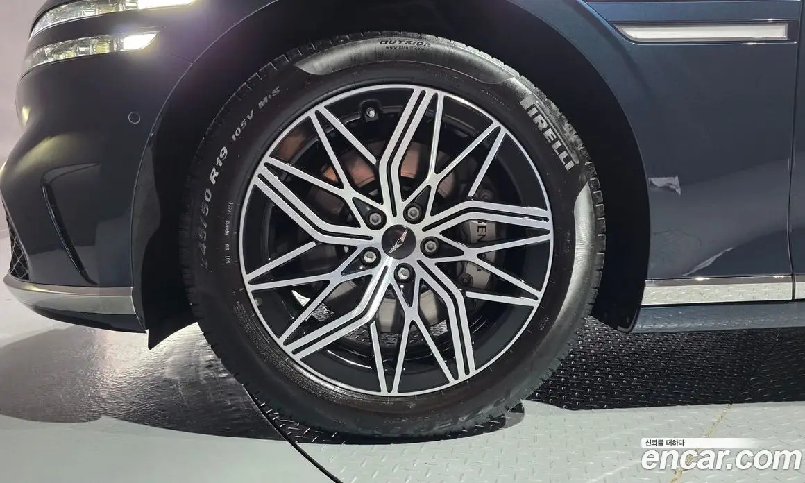 Genesis G90 2023 3.5 автомат (гидро), фото 5 Genesis G90 2023 3.5 автомат (гидро), фото 5