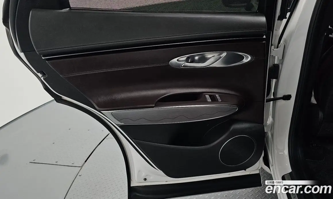 Genesis GV70 2021 2.5 автомат (гидро), фото 15