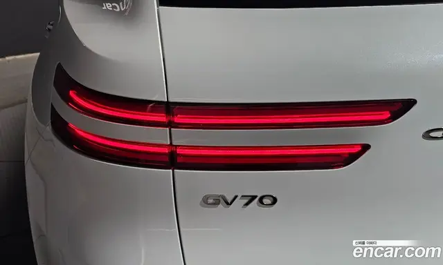 Genesis GV70 2022 2.5 автомат (гидро), миниатюра 9 Genesis GV70 2022 2.5 автомат (гидро), миниатюра 9