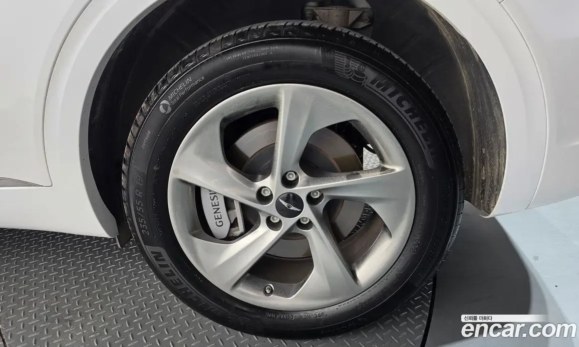 Genesis GV70 2024 2.5 автомат (гидро), фото 7 Genesis GV70 2024 2.5 автомат (гидро), фото 7