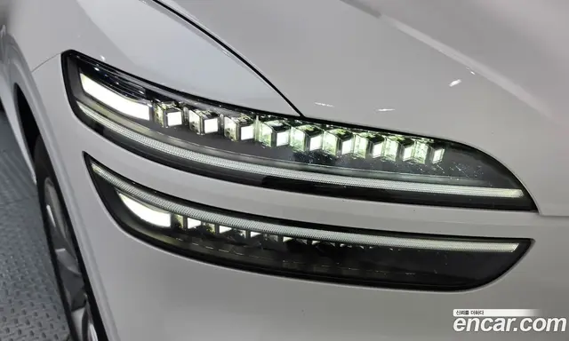 Genesis GV70 2025 2.5 автомат (гидро), миниатюра 8 Genesis GV70 2025 2.5 автомат (гидро), миниатюра 8