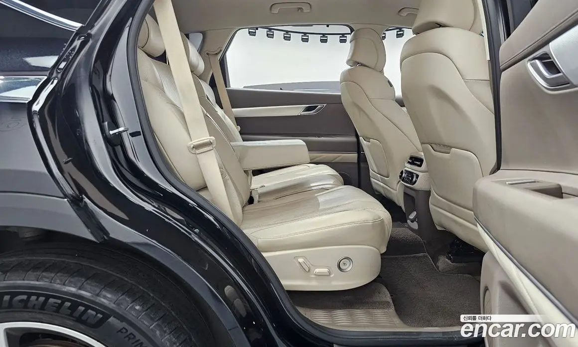 Genesis GV80 2020 2.5 автомат (гидро), фото 17 Genesis GV80 2020 2.5 автомат (гидро), фото 17