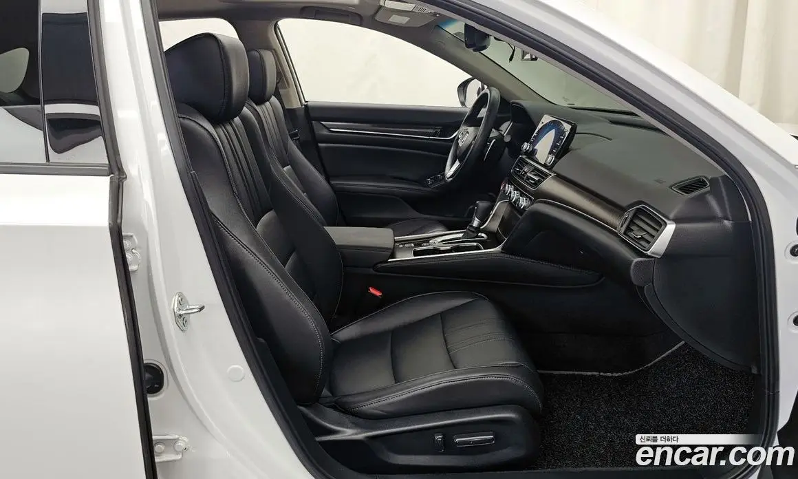 Honda Accord 2022 1.5 автомат (гидро), фото 17 Honda Accord 2022 1.5 автомат (гидро), фото 17