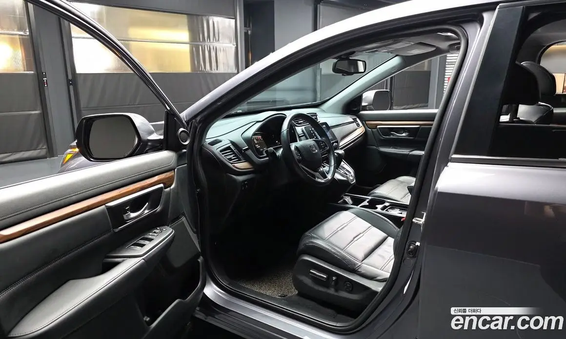 Honda CR-V 2019 1.5 автомат (гидро), фото 13