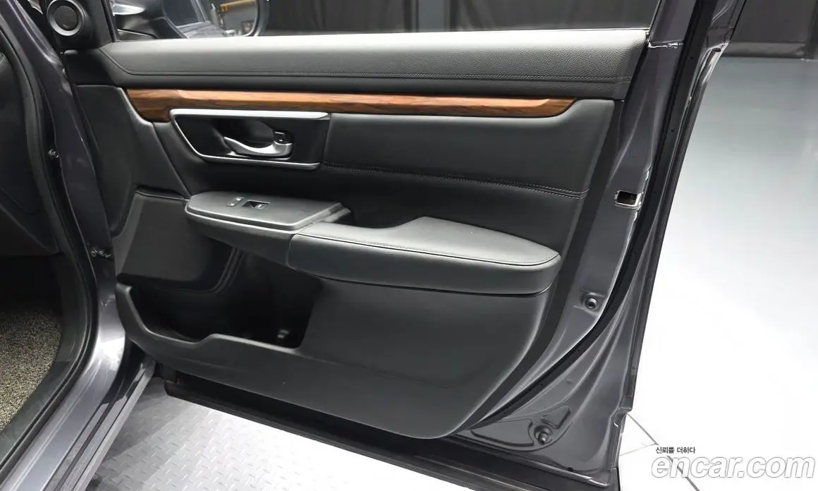 Honda CR-V 2019 1.5 автомат (гидро), фото 14