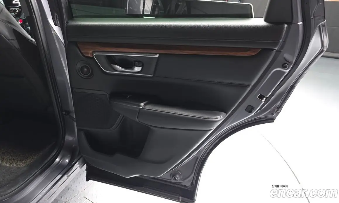 Honda CR-V 2019 1.5 автомат (гидро), фото 15