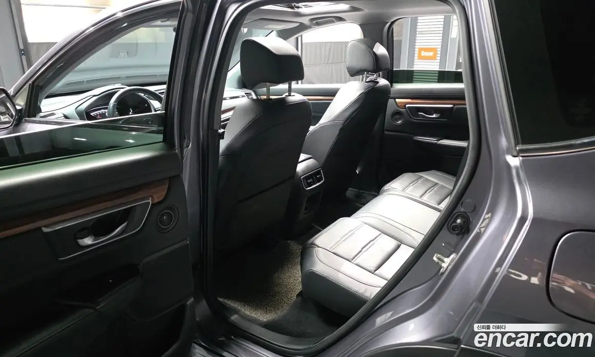 Honda CR-V 2019 1.5 автомат (гидро), фото 16