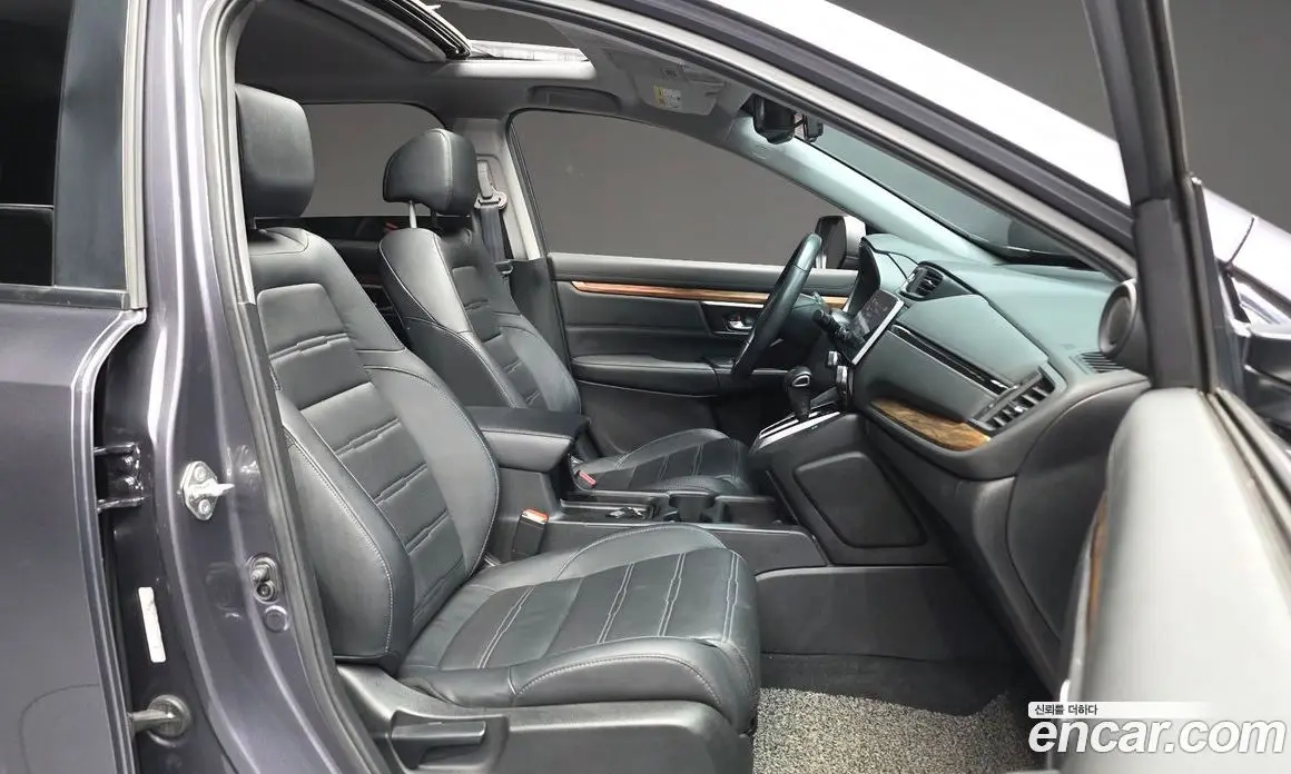 Honda CR-V 2019 1.5 автомат (гидро), фото 17