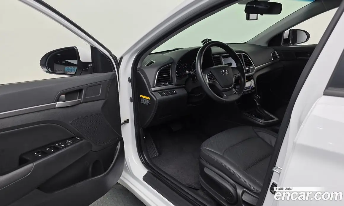 Hyundai Avante 2016 1.6 автомат (гидро), фото 13 Hyundai Avante 2016 1.6 автомат (гидро), фото 13