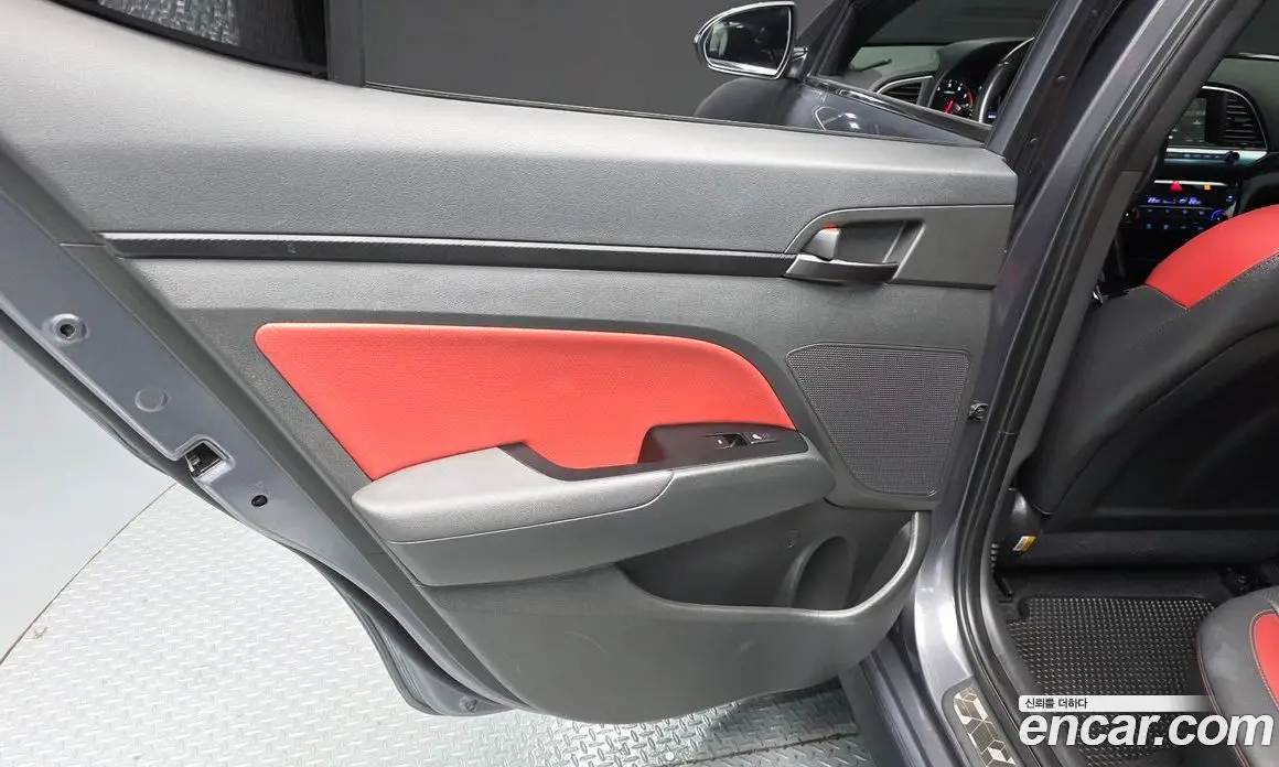 Hyundai Avante 2016 1.6 автомат (гидро), фото 14