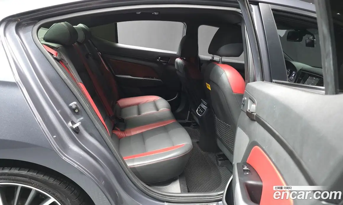 Hyundai Avante 2016 1.6 автомат (гидро), фото 17