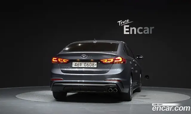 Hyundai Avante 2016 1.6 автомат (гидро), миниатюра 3