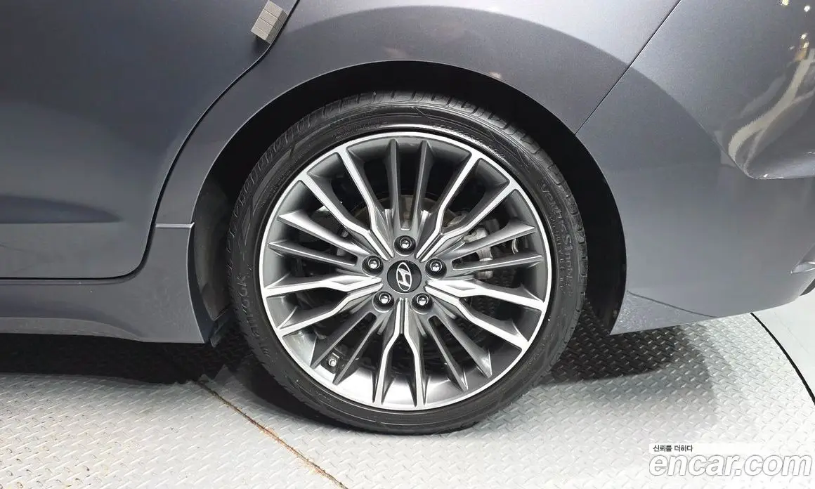 Hyundai Avante 2016 1.6 автомат (гидро), фото 6