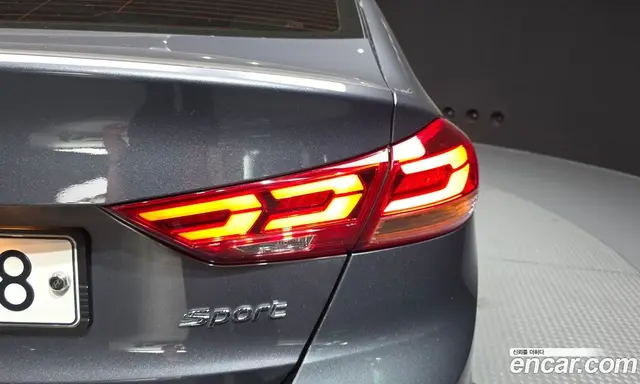 Hyundai Avante 2016 1.6 автомат (гидро), миниатюра 8