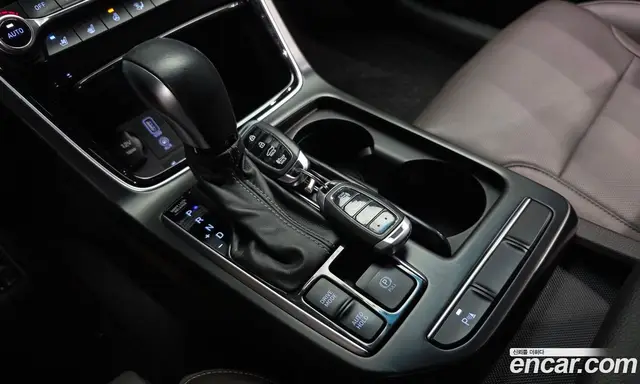 Hyundai Grandeur 2018 3.0 автомат (гидро), миниатюра 9 Hyundai Grandeur 2018 3.0 автомат (гидро), миниатюра 9