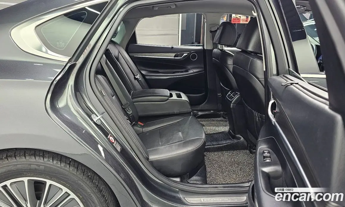 Hyundai Grandeur 2019 2.4 автомат (гидро), фото 17 Hyundai Grandeur 2019 2.4 автомат (гидро), фото 17