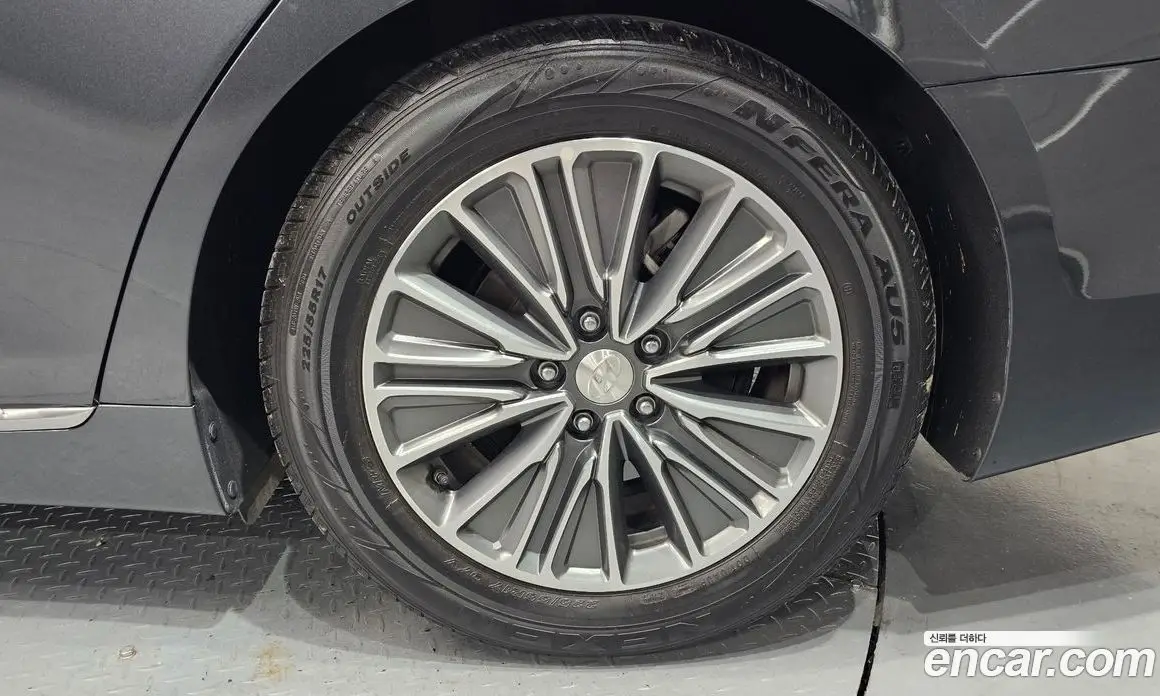 Hyundai Grandeur 2019 2.4 автомат (гидро), фото 6 Hyundai Grandeur 2019 2.4 автомат (гидро), фото 6