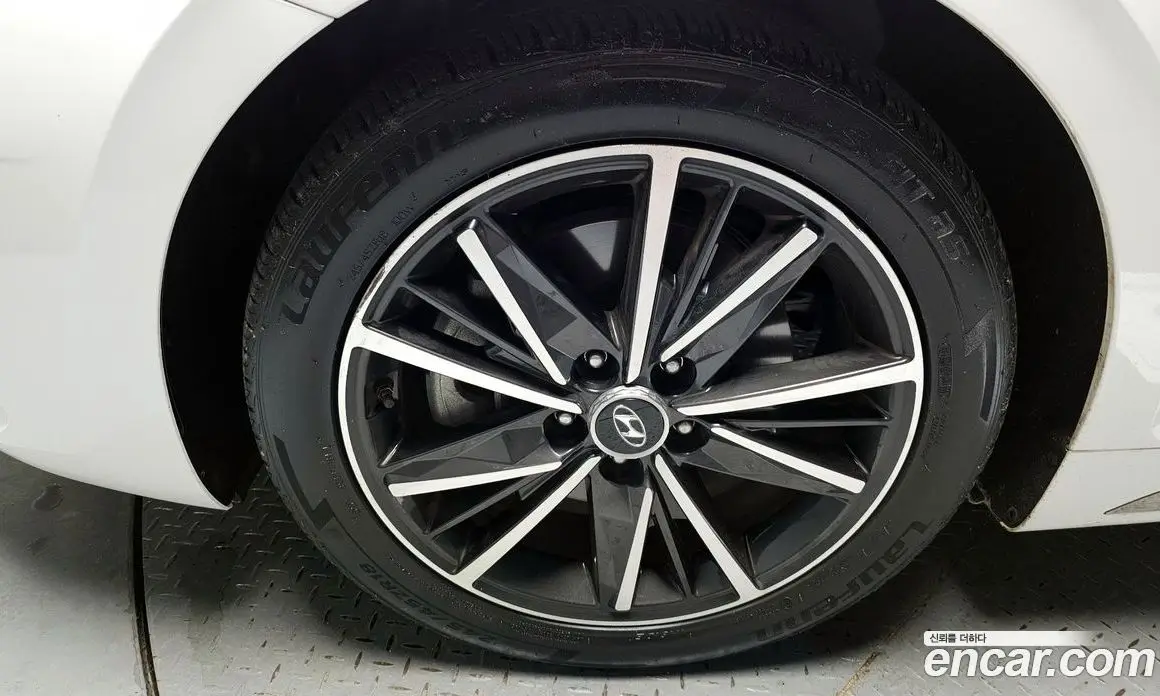 Hyundai Grandeur 2022 2.5 автомат (гидро), фото 4