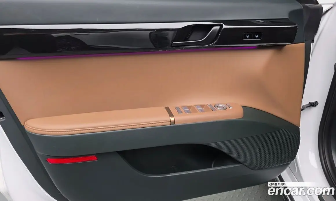 Hyundai Grandeur 2023 1.6 автомат (гидро), фото 13