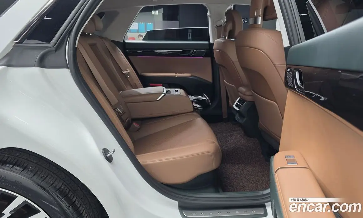 Hyundai Grandeur 2023 1.6 автомат (гидро), фото 17