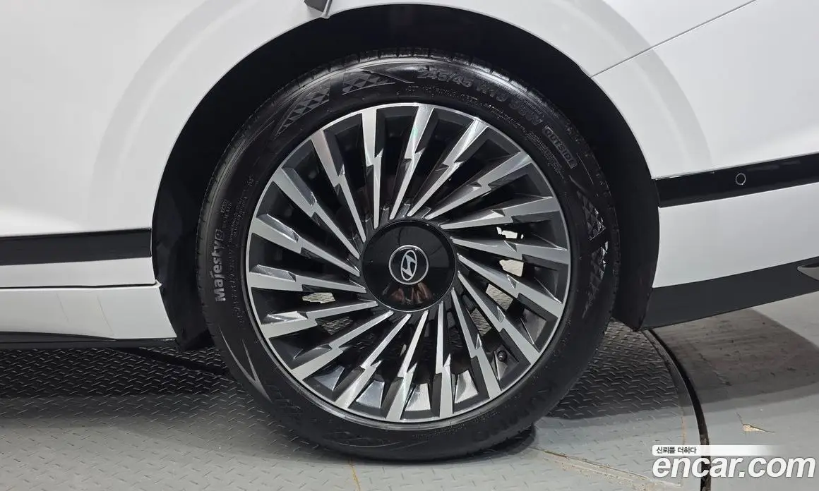 Hyundai Grandeur 2023 1.6 автомат (гидро), фото 6