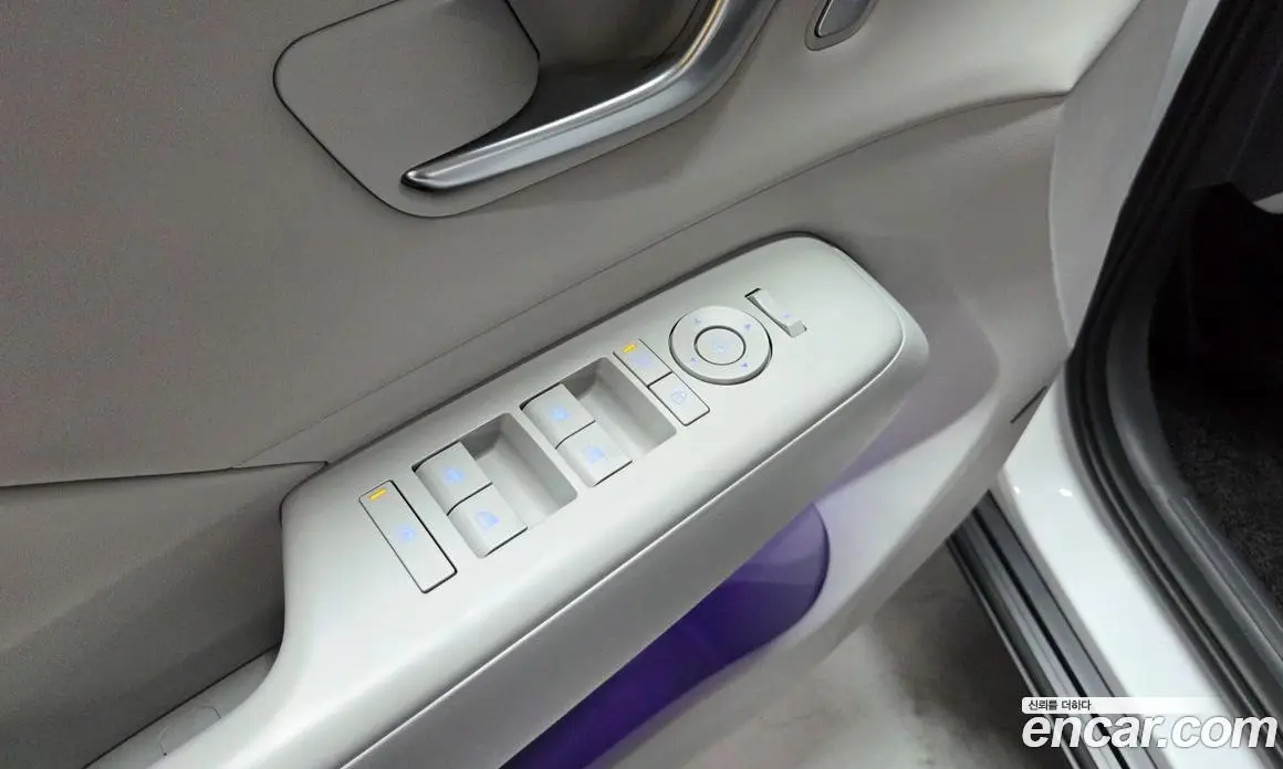Hyundai Kona 2023 1.6 автомат (гидро), фото 19