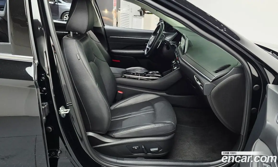 Hyundai Sonata 2021 2.0 автомат (гидро), фото 18 Hyundai Sonata 2021 2.0 автомат (гидро), фото 18