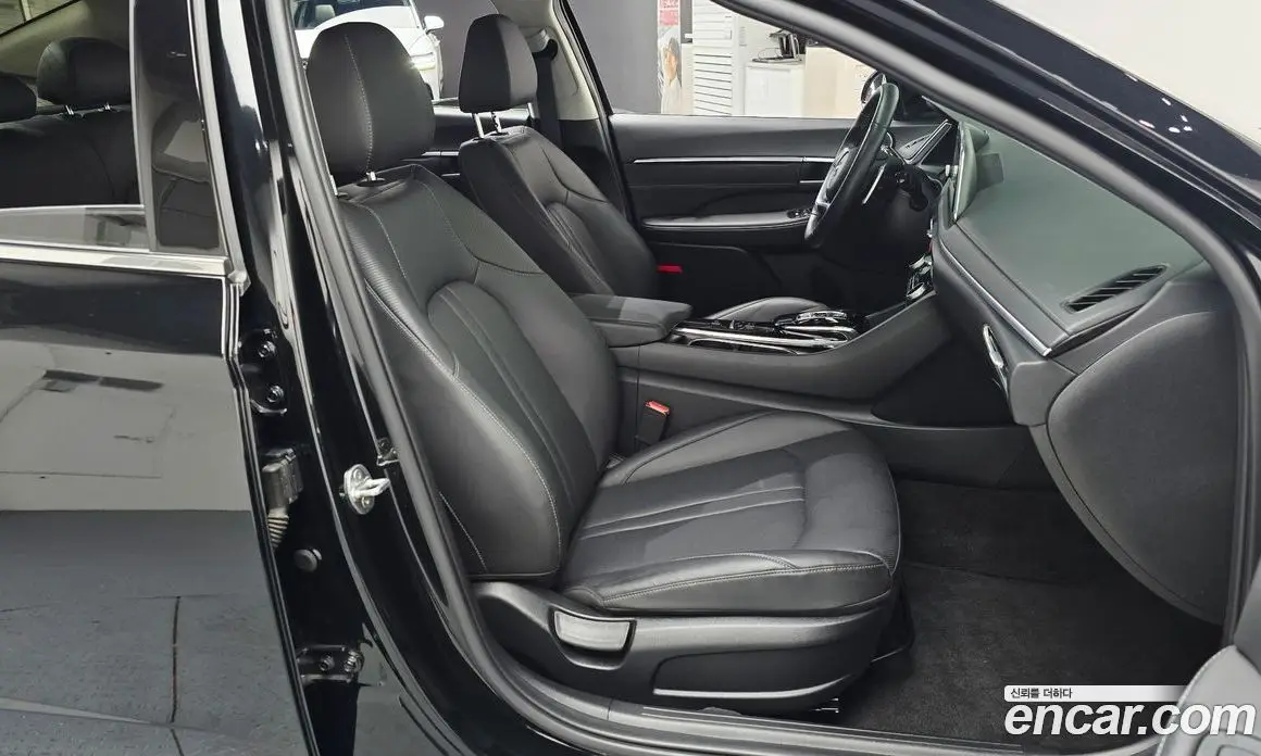 Hyundai Sonata 2022 2.0 автомат (гидро), фото 16 Hyundai Sonata 2022 2.0 автомат (гидро), фото 16