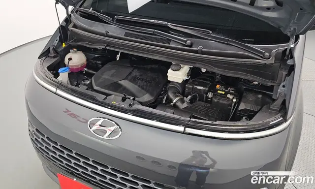 Hyundai Staria 2023 2.2 автомат (гидро), миниатюра 5