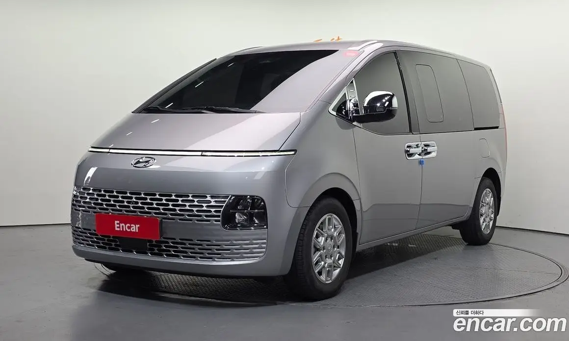Hyundai Staria 2023 3.5 автомат (гидро), фото 1 Hyundai Staria 2023 3.5 автомат (гидро), фото 1