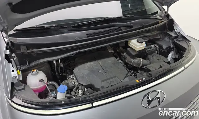 Hyundai Staria 2023 3.5 автомат (гидро), миниатюра 6 Hyundai Staria 2023 3.5 автомат (гидро), миниатюра 6