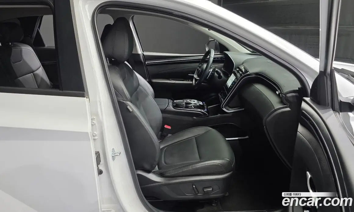 Hyundai Tucson 2023 1.6 автомат (гидро), фото 17