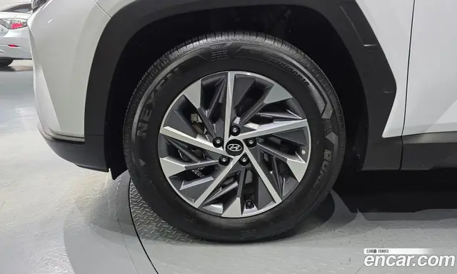 Hyundai Tucson 2023 1.6 автомат (гидро), миниатюра 5
