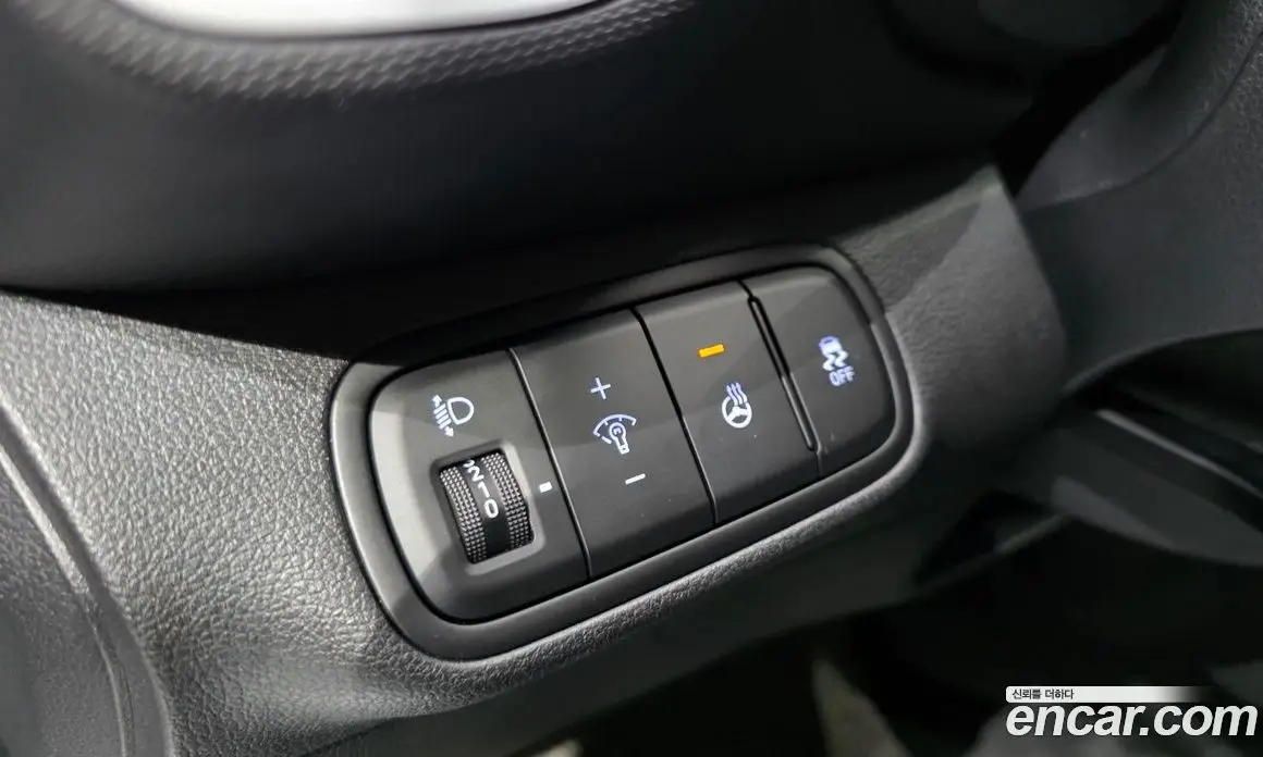Hyundai Venue 2025 1.6 автомат (гидро), фото 18