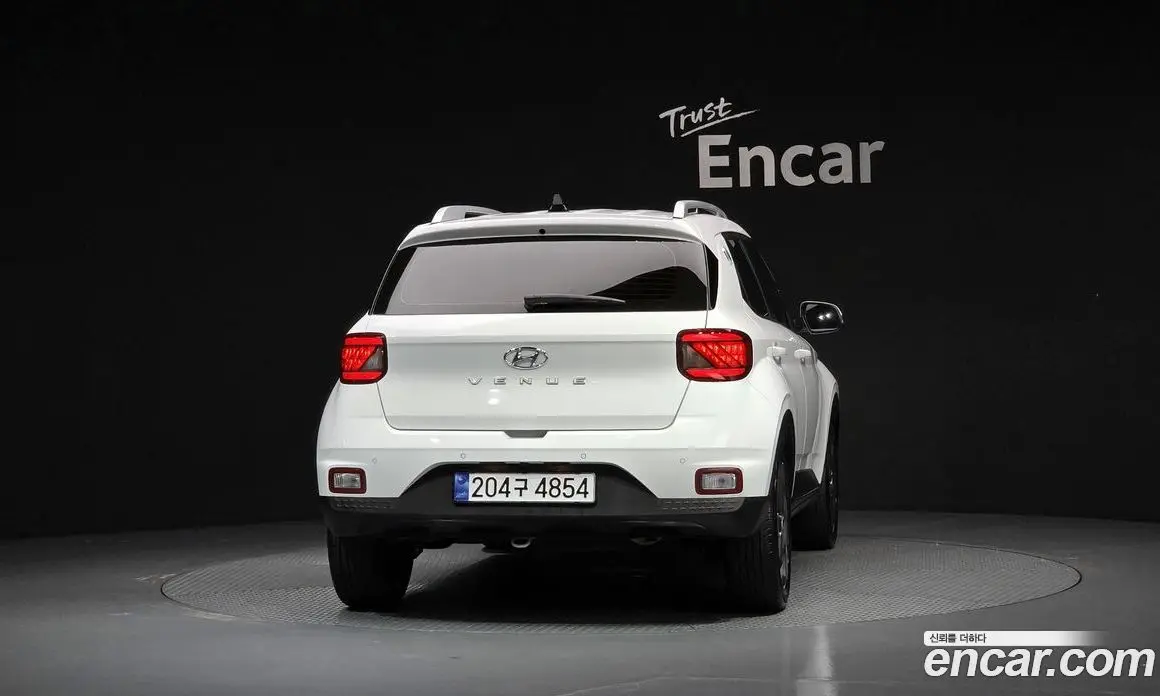 Hyundai Venue 2025 1.6 автомат (гидро), фото 4