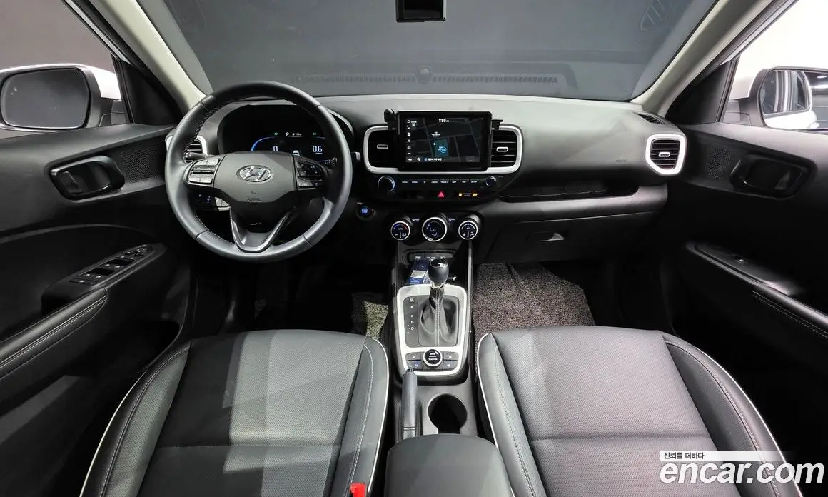 Hyundai Venue 2025 1.6 автомат (гидро), фото 10