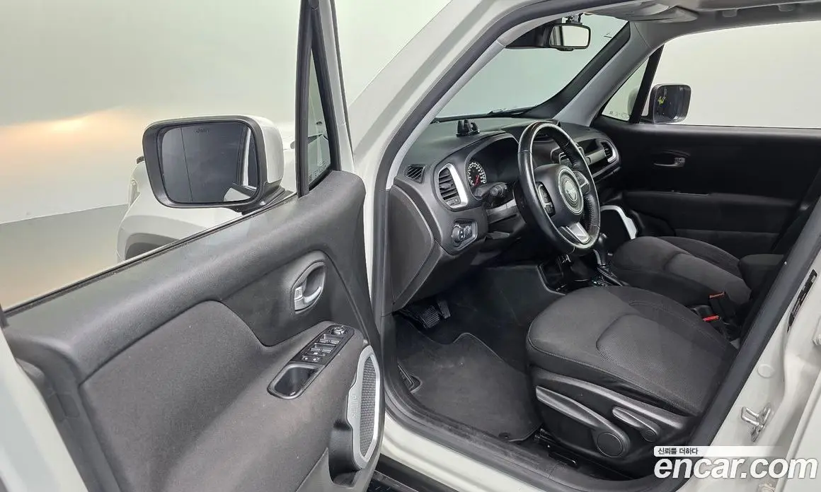 Jeep Renegade 2021 2.4 автомат (гидро), фото 13 Jeep Renegade 2021 2.4 автомат (гидро), фото 13