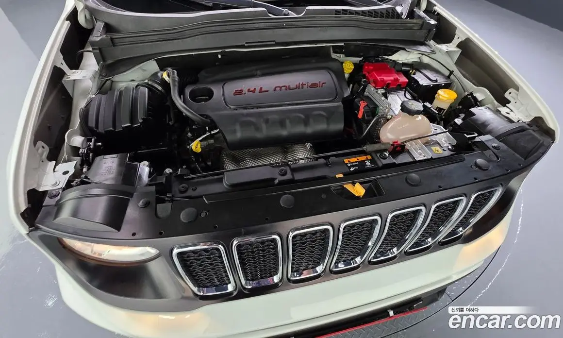 Jeep Renegade 2021 2.4 автомат (гидро), фото 6 Jeep Renegade 2021 2.4 автомат (гидро), фото 6
