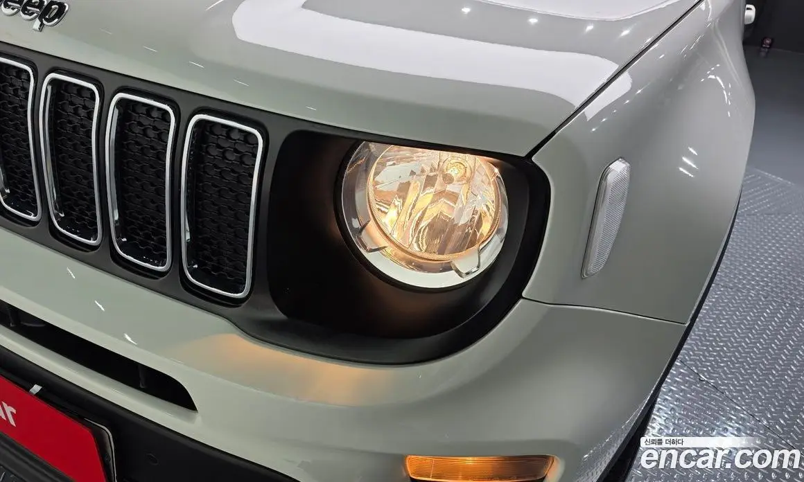 Jeep Renegade 2021 2.4 автомат (гидро), фото 8 Jeep Renegade 2021 2.4 автомат (гидро), фото 8