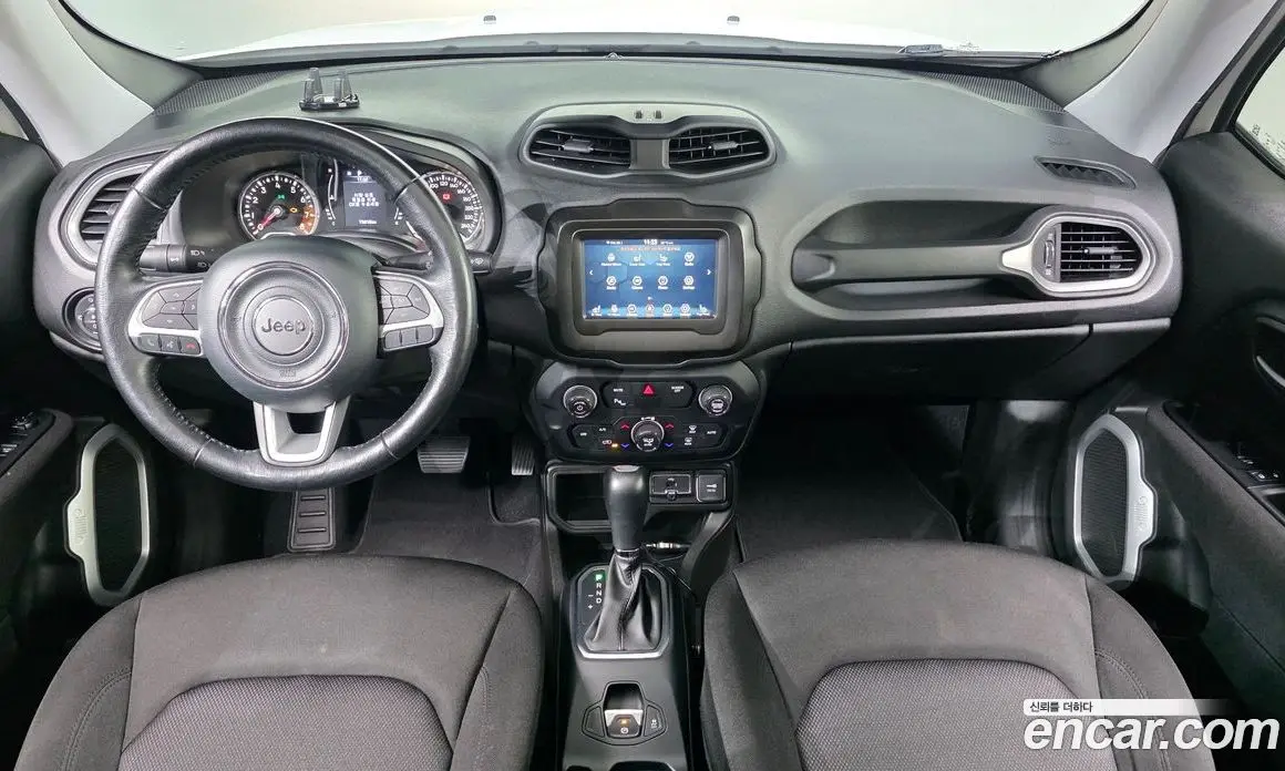 Jeep Renegade 2021 2.4 автомат (гидро), фото 10 Jeep Renegade 2021 2.4 автомат (гидро), фото 10