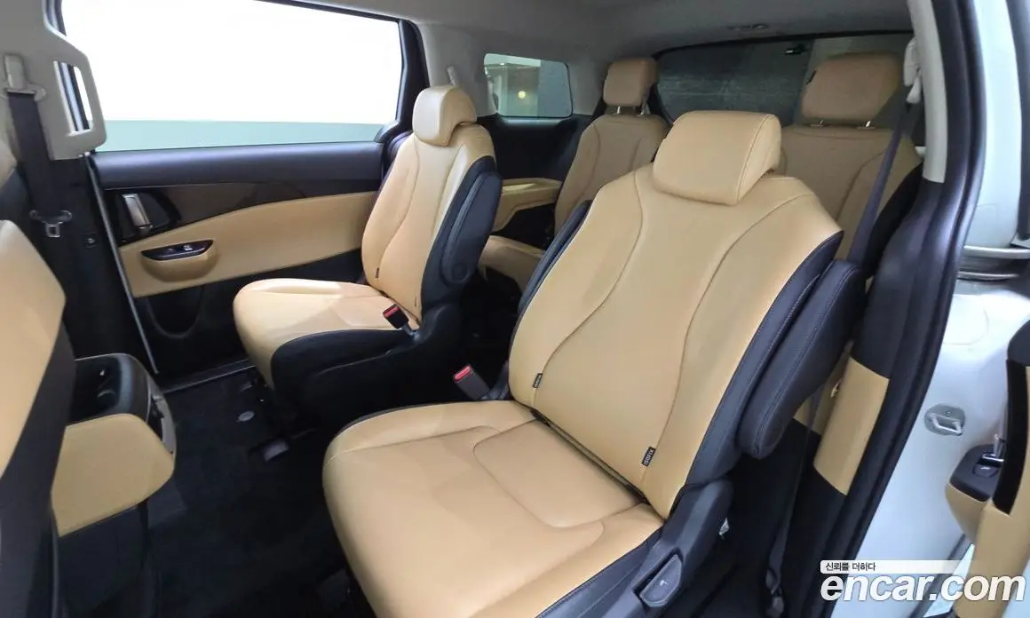 Kia Carnival 2022 2.2 автомат (гидро), фото 18 Kia Carnival 2022 2.2 автомат (гидро), фото 18