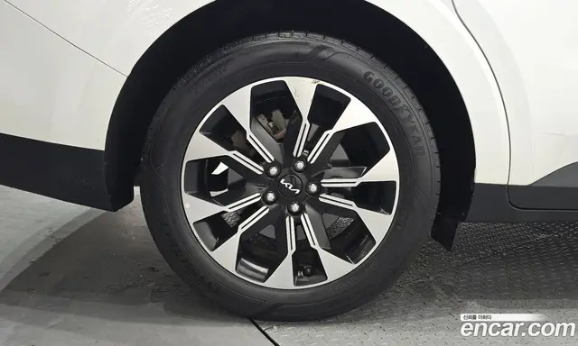 Kia Carnival 2022 2.2 автомат (гидро), миниатюра 5 Kia Carnival 2022 2.2 автомат (гидро), миниатюра 5