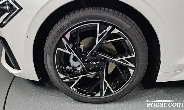 Kia K5 (Optima) 2026 2.0 автомат (гидро), миниатюра 5 Kia K5 (Optima) 2026 2.0 автомат (гидро), миниатюра 5