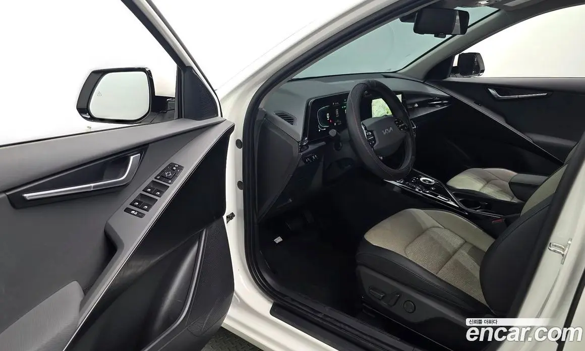 Kia Niro 2023 1.6 автомат (гидро), фото 13 Kia Niro 2023 1.6 автомат (гидро), фото 13