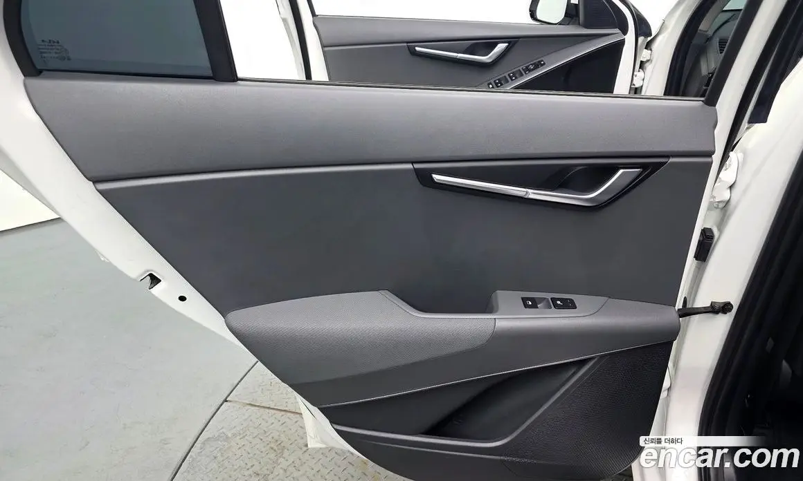 Kia Niro 2023 1.6 автомат (гидро), фото 15 Kia Niro 2023 1.6 автомат (гидро), фото 15