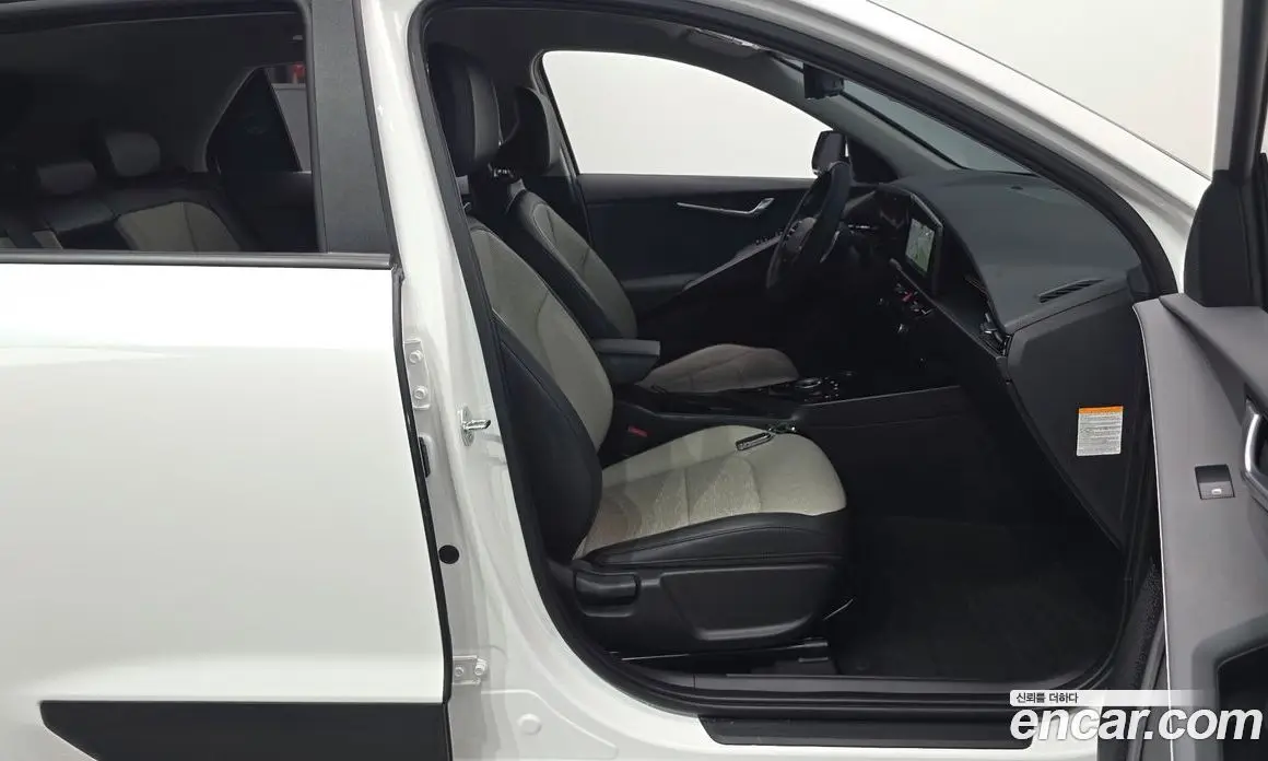 Kia Niro 2023 1.6 автомат (гидро), фото 16 Kia Niro 2023 1.6 автомат (гидро), фото 16
