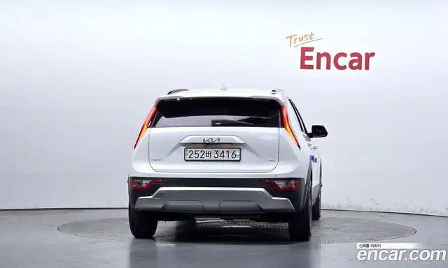 Kia Niro 2023 1.6 автомат (гидро), миниатюра 4 Kia Niro 2023 1.6 автомат (гидро), миниатюра 4