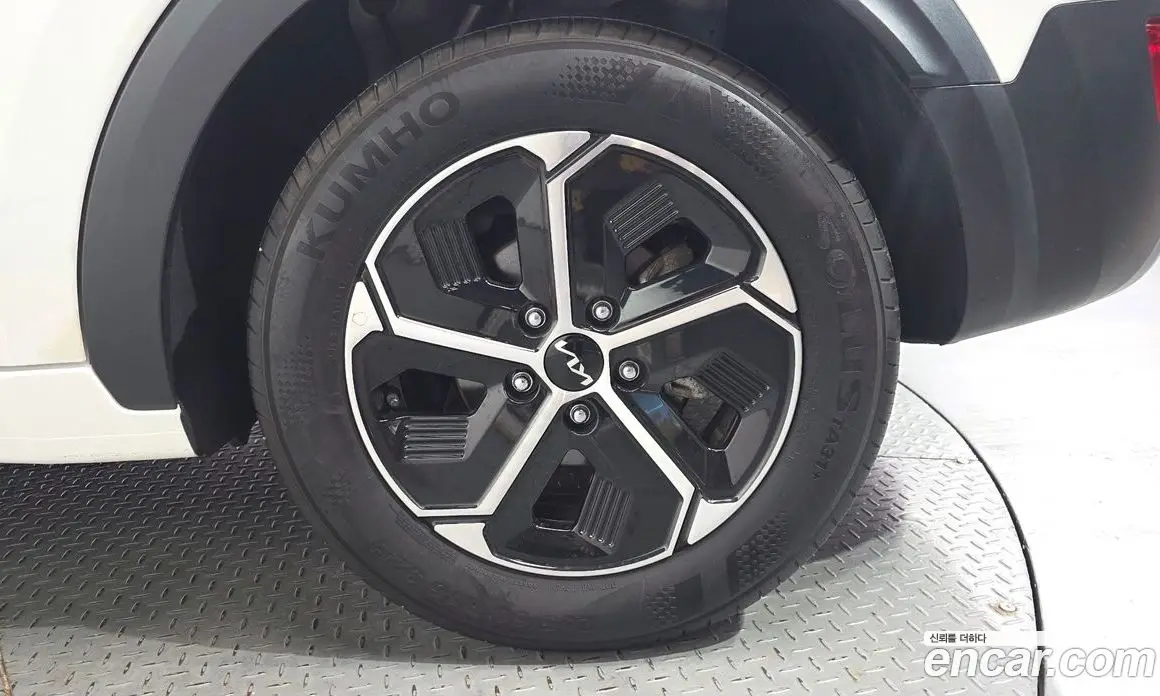 Kia Niro 2023 1.6 автомат (гидро), фото 7 Kia Niro 2023 1.6 автомат (гидро), фото 7