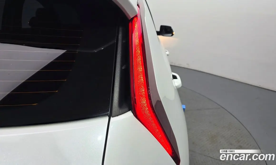 Kia Niro 2023 1.6 автомат (гидро), фото 9 Kia Niro 2023 1.6 автомат (гидро), фото 9