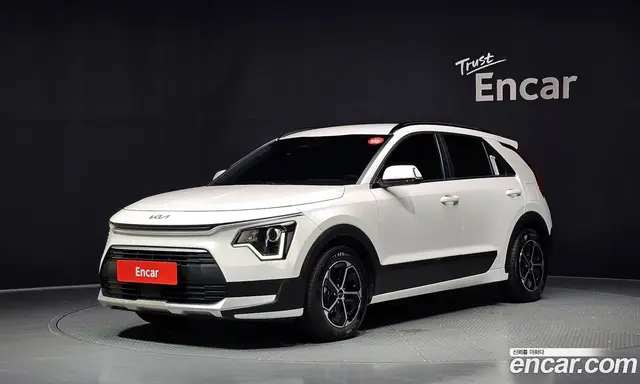 Kia Niro, 2025, 4 895 км